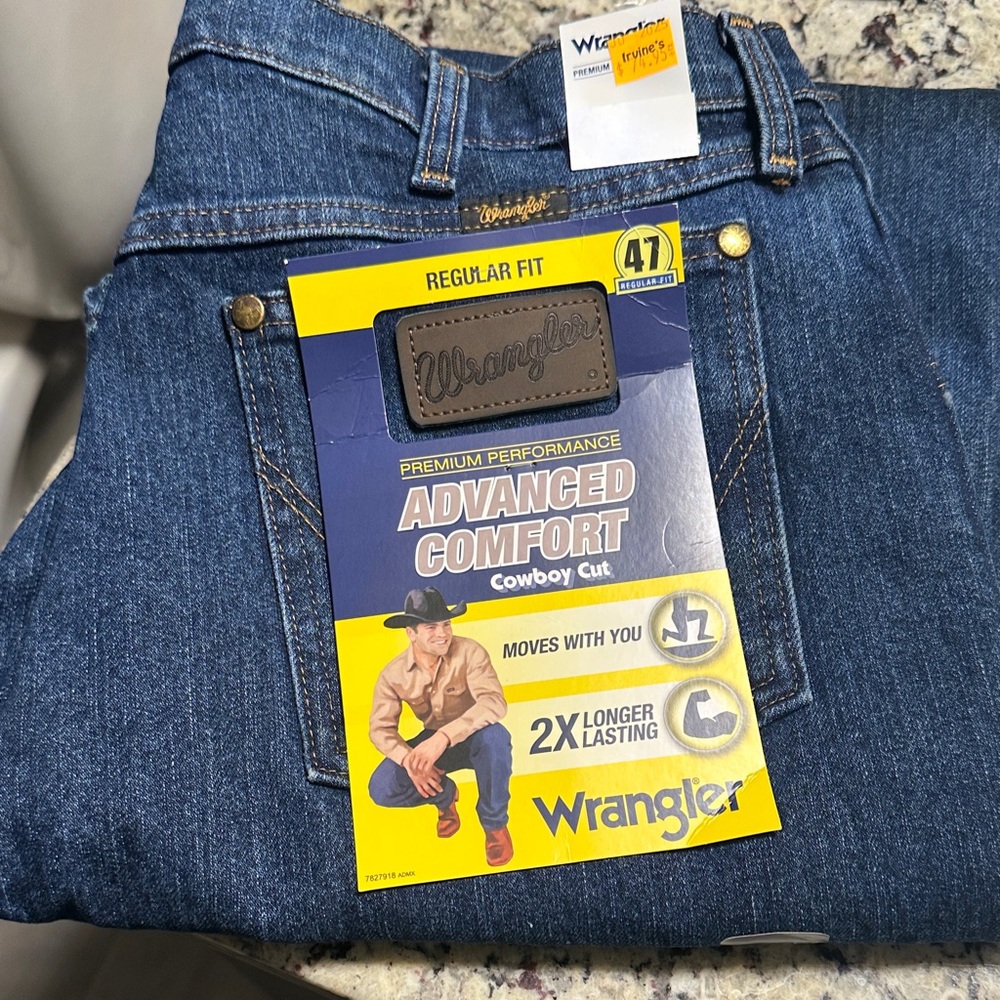 Wrangler Men's Classic Blue Bootcut Jeans